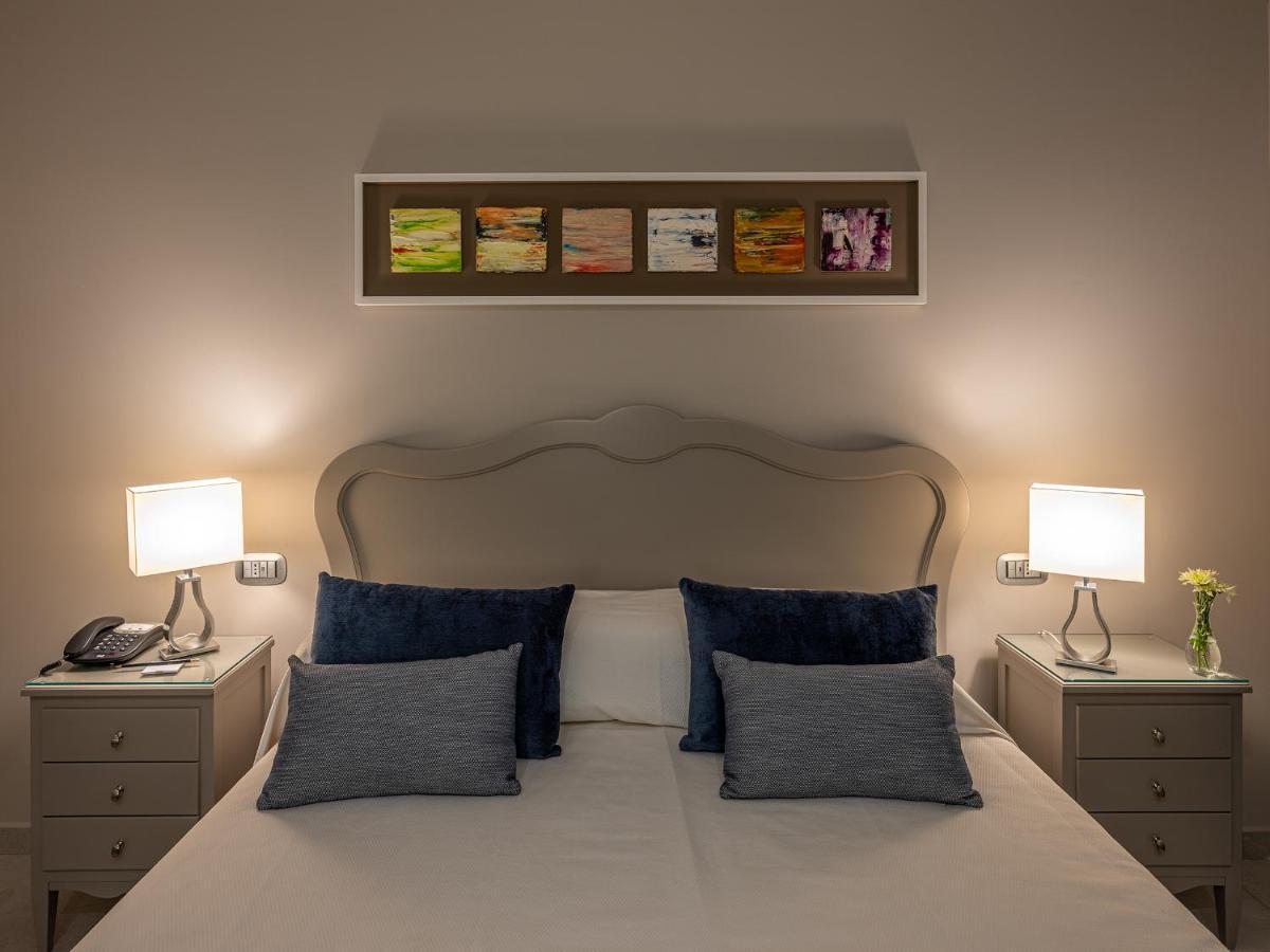 Hotel Residenza San Ferdinando Neapol Zewnętrze zdjęcie